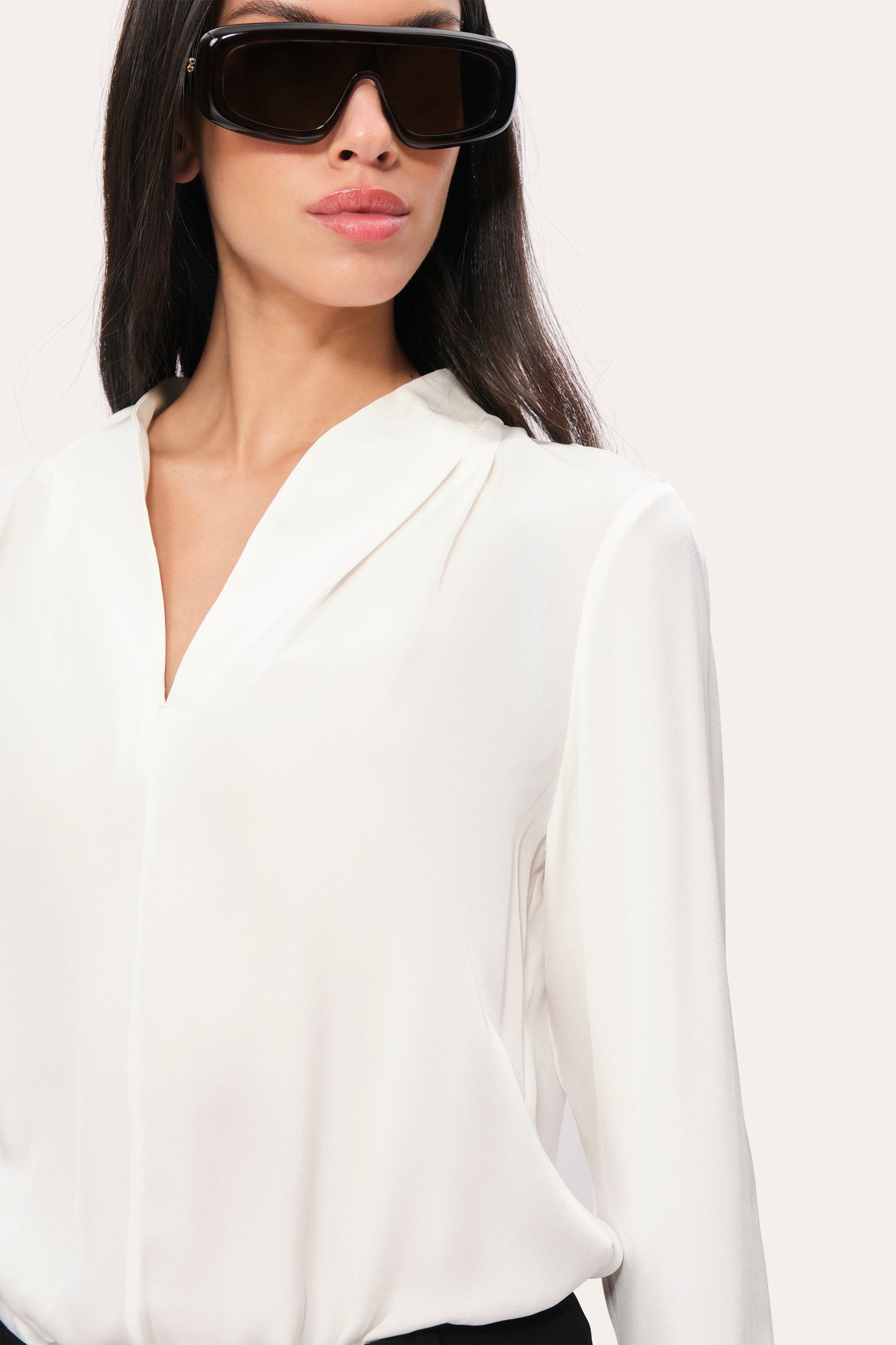 Silk Contour Neck Rib Trim Shirt