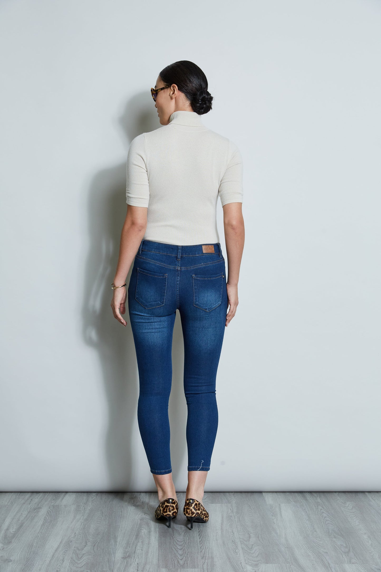 Tahari 28 Skinny Denim Jeans