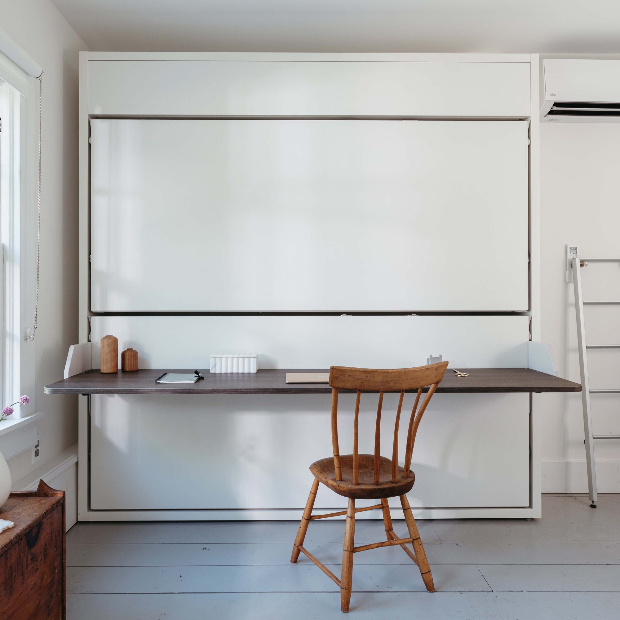Kali Duo Desk